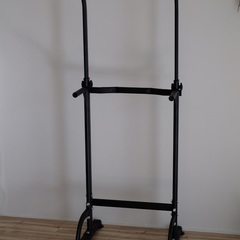 懸垂マシン・ぶら下がり健康器　高さ163cm-203cm、耐荷重...