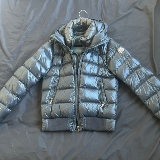 モンクレール　ダウン