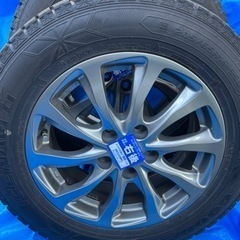 スタッドレスタイヤホイールセット205/65R16の画像