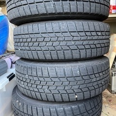 スタッドレスタイヤホイールセット205/65R16