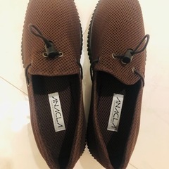 新品未使用　室内での試し履きのみ　メッシュシューズ　23.5㌢の画像