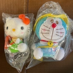 キティーちゃん　ドラえもん　ぬいぐるみ