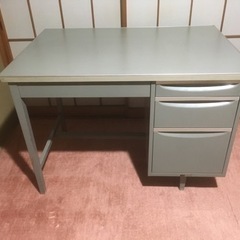 スチールデスク(机)