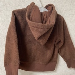 【お話し中】90サイズ　上着　フードの画像