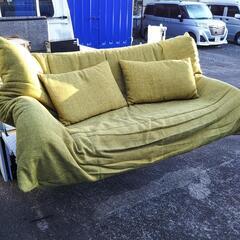 ★受け渡し予定者決定★31日（火）19時　配送★　⭕週末限定特別価格⭕28日〜　❤爆安❤衝撃価格❤　★目玉品★　2Pローソファー　フルフラット可能♪　購入から約３ヶ月未満❤配達可能です！お洒落❤可愛い❤の画像