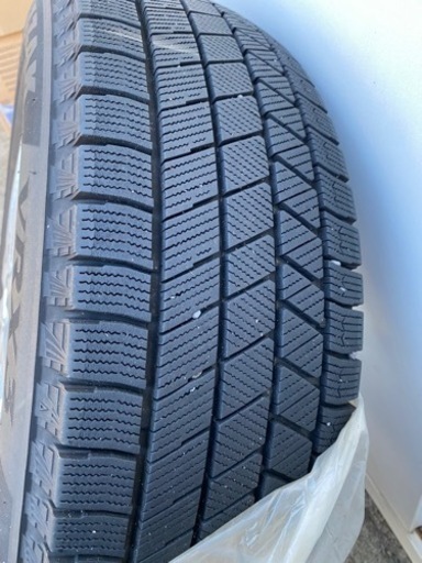 ⭐️2021年製ブリザックVRX3 スタッドレスタイヤ205/65R16