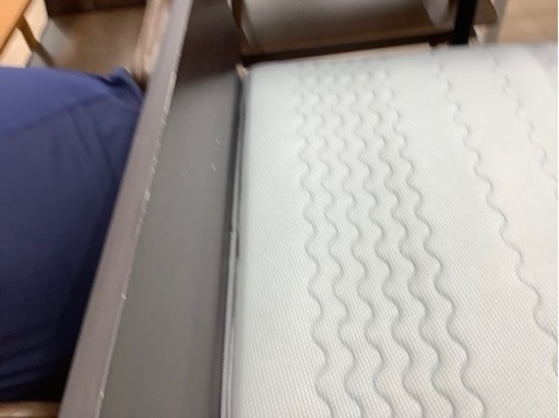 ダブルベッドのご紹介です