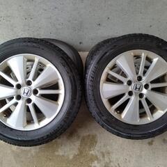 取引予定者決まりました。　スタッドレスタイヤ　215/60R17...