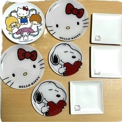 【再出品】ローソンのお皿１枚50円(キティ・スヌーピー)の画像
