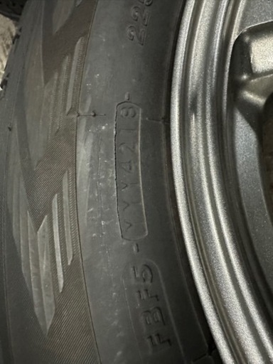 エスクード SUV スタッドレスタイヤ4本 225/65R17 IG075