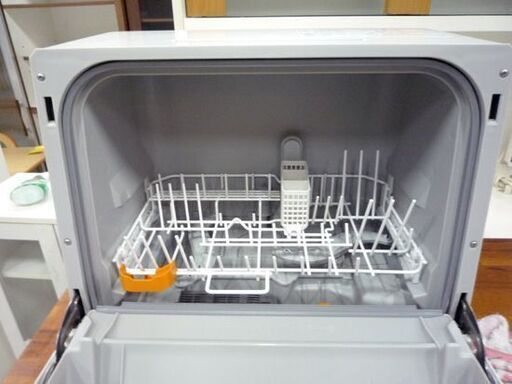 パナソニック 2021年製 食器洗い乾燥機 プチ食洗器 NP-TCR4-W ３人用　前開きドア エコナビ 除菌 食器点数18点 札幌市東区 新道東店