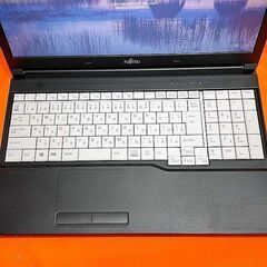 ☆15.6インチ　大画面！富士通ノート☆テンキーつき☆ 製造番号：R8102079の画像