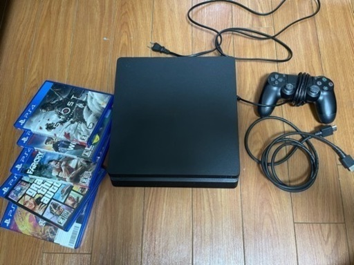 交渉決定　PS4   15000円　　箱無　本体　リモコン　一台　➕　5ソフト付き