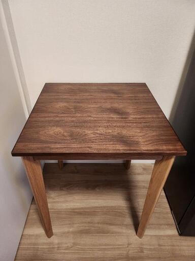 ダイニングテーブル　60×60cm