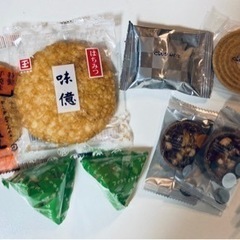 【お取引終了】半額以下！！美味しい物シリーズ110 お菓子いろいろ
