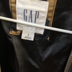 GAPのブルゾンの画像