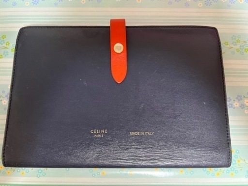 CELINE ラージストラップウォレット
