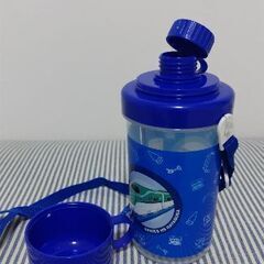 トミカプラレール 水筒 コップ付ボトルの画像