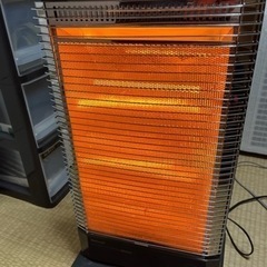 スチーム付き電気ストーブの画像