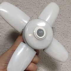 ブレード型LED電球 E26／28W相当 ②の画像