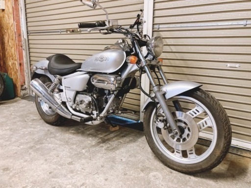 ホンダ　マグナ50 配送可能　支払いは現金or振り込みも可能　シルバー