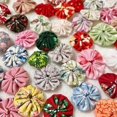 ハンドメイド ヨーヨーキルト 100個の画像