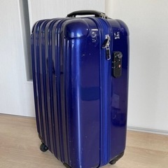 スーツケース　キャリーケースの画像
