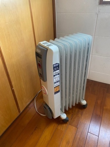 【商談中】デロンギ オイルヒーター