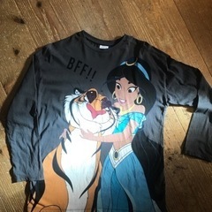 zara ジャスミン長袖tシャツ レギンス3本の画像