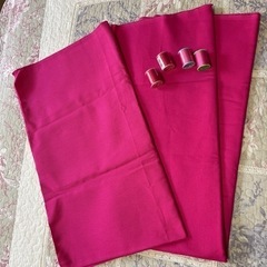 ピンクのブロード　ミシン糸　３本付き　