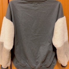 150cm トレーナー　トップス　裏起毛の画像