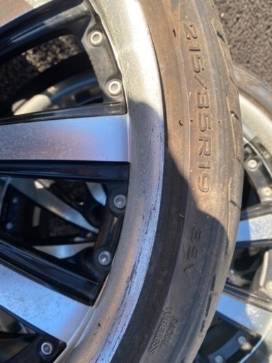 215/35R19インチ　　4本セットになります！
