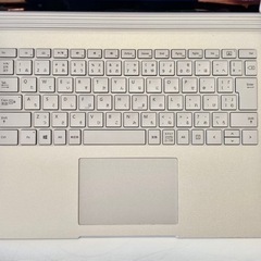 【ネット決済★全国配送可能】タブレットとしてもノートパソコンとしても高性能な2in1★画面を取り外し反対に装着する事でよりスリムに🎵Microsoft SurfaceBook★決済方法選べます🎵の画像