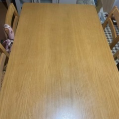 ダイニングテーブル