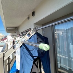 物干し竿2本の画像