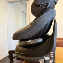 美品！チャイルドシート　コンビの画像