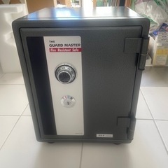 ダイヤル式耐火金庫