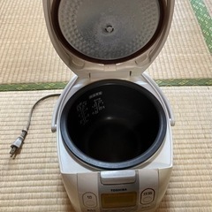 東芝　炊飯器の画像