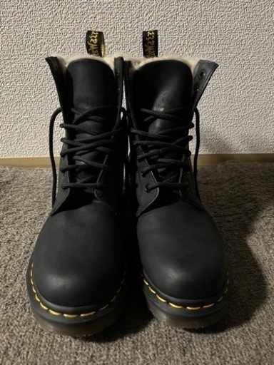 【決まりました】Dr.Martins 8ホールブーツ 1460serenaファーライン