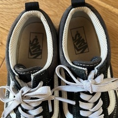 バンズ　スニーカー　20cmの画像