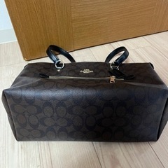 コーチトート　GUCCI財布の画像