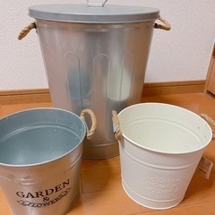 スチールゴミ箱 & スチールプランターポット2点