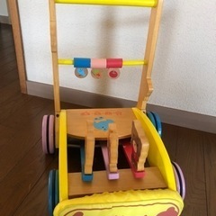 赤ちゃん　手押し車　カタカタ　の画像