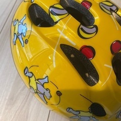 bell 幼児ヘルメット　黄色クマの画像