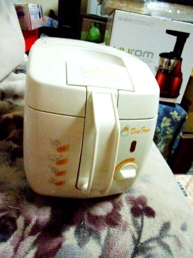 サン株式会社のクリーンフライヤー（USED品）です。
