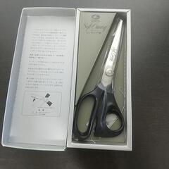 ⭐️未使用品●CANARY、ステンレスピンキングハサミ● B-3
