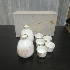 ●宇野千代、おちょこ、とっくりセット● B-3