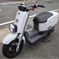 YAMAHA ボックス　白色　原付メットインスクーターバイク　す...