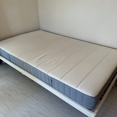 美品・解体済【IKEAセミダブルベッド＋マットレス】取りに来てく...