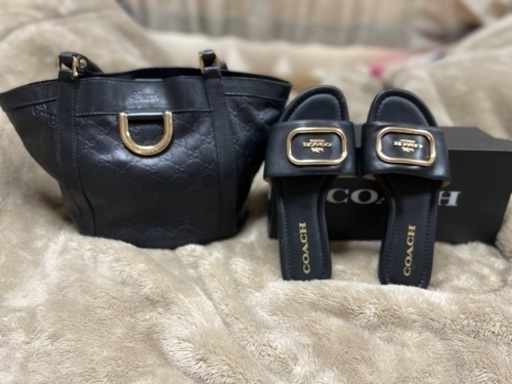 GUCCIバック人気黒、coachサンダル大特価‼️